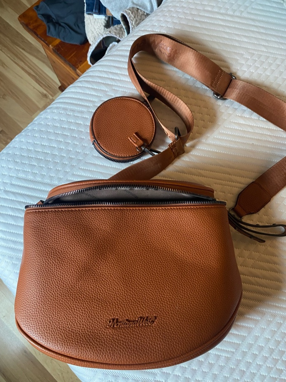 Purse - Picture 3 of 5